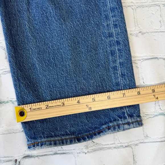 Levis Woman’s Classic Blue Premium Jeans Ribcage Straight Ankle Jeans size 25 - Picture 6 of 11